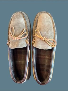L.L. Bean Men's Suede Hand sewn flannel Lined Moccasins NIB Size 10